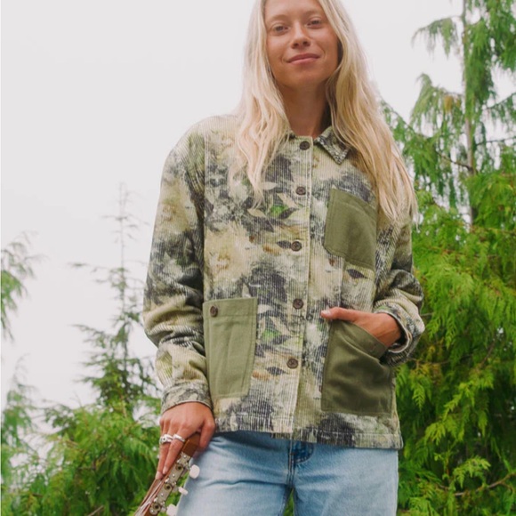 NWT Women's Leaf Camo Corduroy Artist Jacket - Picture 3 of 10